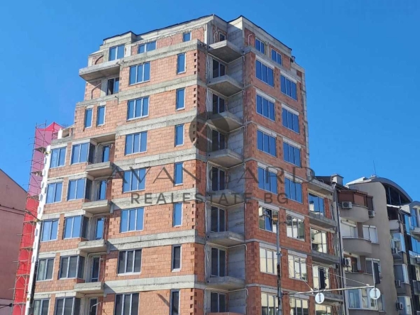 Двустаен апартамент в Пловдив, Кършияка - 68 кв.м за 1588 €/кв.м - Снимка #1