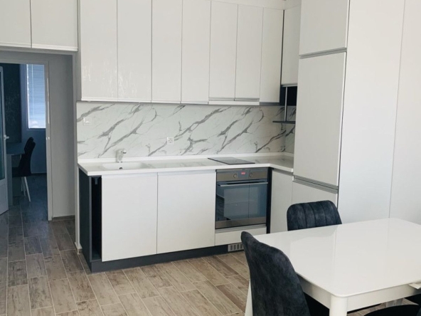 Тристаен апартамент в Варна, Възраждане 3 - 65 кв.м за 2231 €/кв.м - Снимка #1