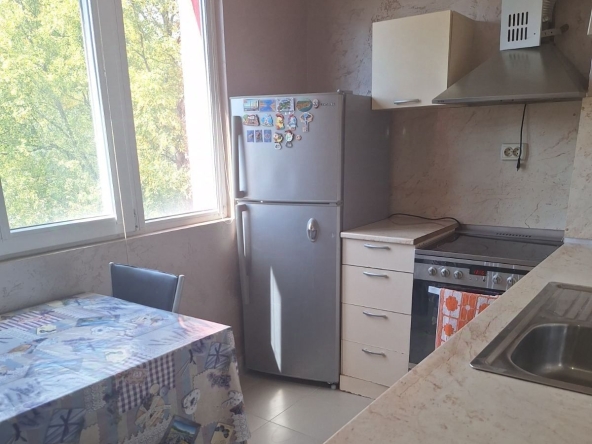 Двустаен апартамент в Перник, Изток - 61 кв.м за 1394 €/кв.м - Снимка #1