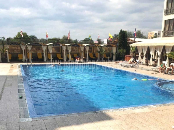 Двустаен апартамент в к.к. Слънчев бряг - 60 кв.м за 934 €/кв.м - Снимка #1