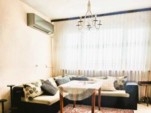 Тристаен апартамент в Бургас, Център - 92 кв.м за 1772 €/кв.м - Снимка #1