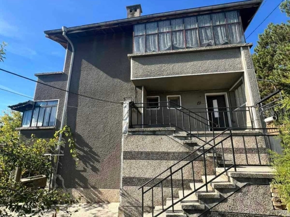 Къща в Попово - 270 кв.м за 453 €/кв.м - Снимка #1