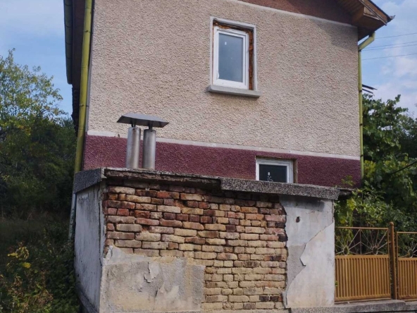 Къща в с. Банище, Област Перник - 80 кв.м за 191 €/кв.м - Снимка #1