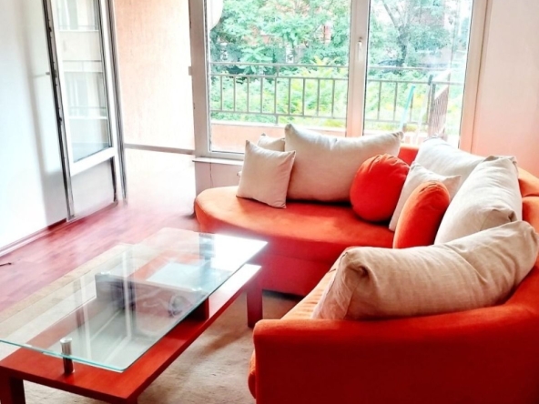 Тристаен апартамент в София, Оборище - 117 кв.м за 3240 €/кв.м - Снимка #1