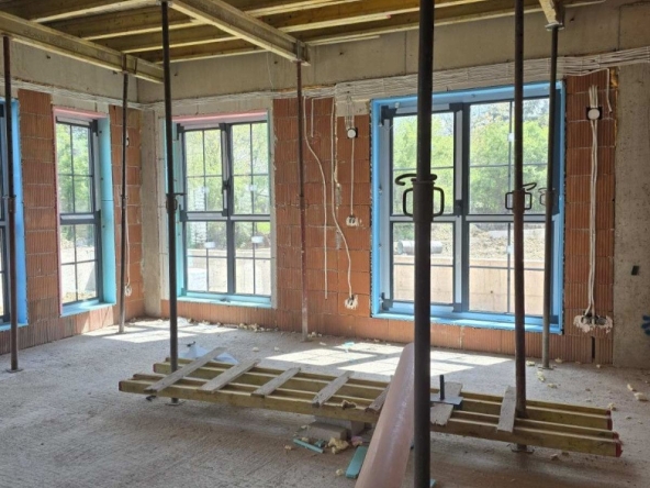 Мезонет в София, Малинова долина - 293 кв.м за 1997 €/кв.м - Снимка #1