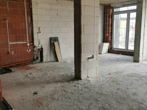 Тристаен апартамент в София, Гоце Делчев - 110 кв.м за 2550 €/кв.м - Снимка #1