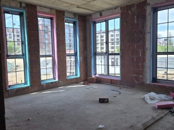 Тристаен апартамент в София, Малинова долина - 107 кв.м за 2210 €/кв.м - Снимка #1