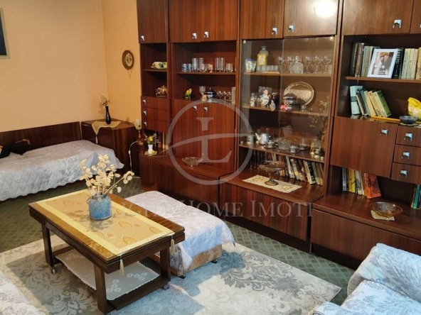 Тристаен апартамент в Пловдив, Христо Смирненски - 84 кв.м за 1834 €/кв.м - Снимка #1