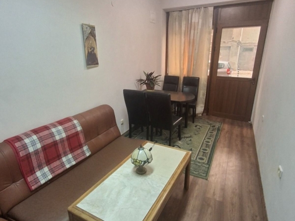 Дава се под наем Едностаен апартамент в София, Банишора - 30 кв.м за 331.5 € - Снимка #1