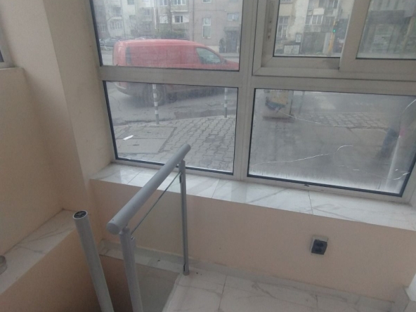 Дава се под наем Офис в София, Център - 20 кв.м за 310 € - Снимка #1