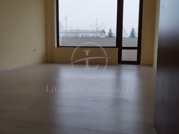 Тристаен апартамент в Пловдив, Тракия - 70 кв.м за 1600 €/кв.м - Снимка #1