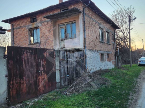 Къща в с. Мало Конаре, Област Пазарджик - 198 кв.м за 188 €/кв.м - Снимка #1