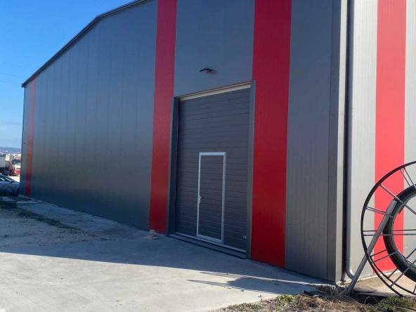 Дава се под наем Склад в Варна, Западна промишлена зона - 500 кв.м за 1785 € - Снимка #1