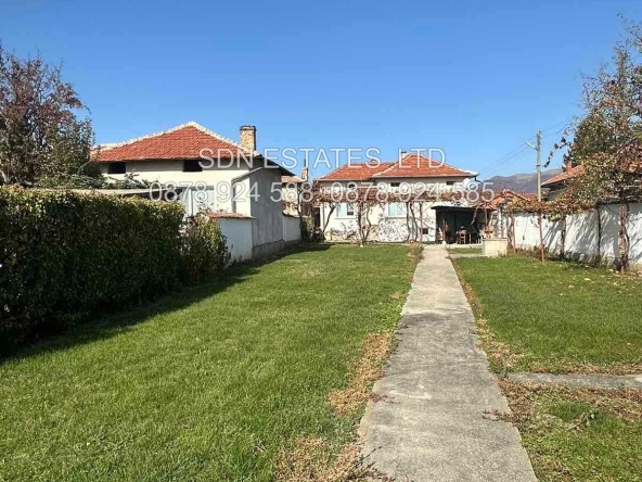 Къща в с. Долно Сахране, Област Стара Загора - 100 кв.м за 495 €/кв.м - Снимка #1