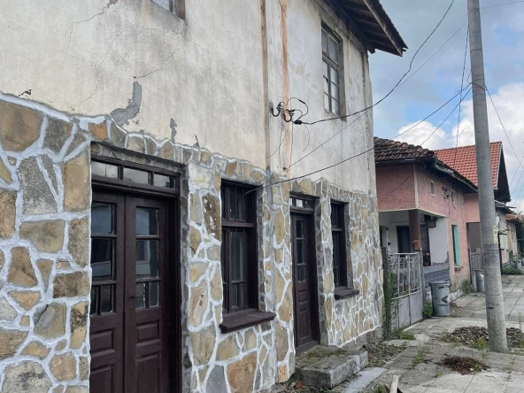 Къща в с. Български извор, Област Ловеч - 154 кв.м за 195 €/кв.м - Снимка #1