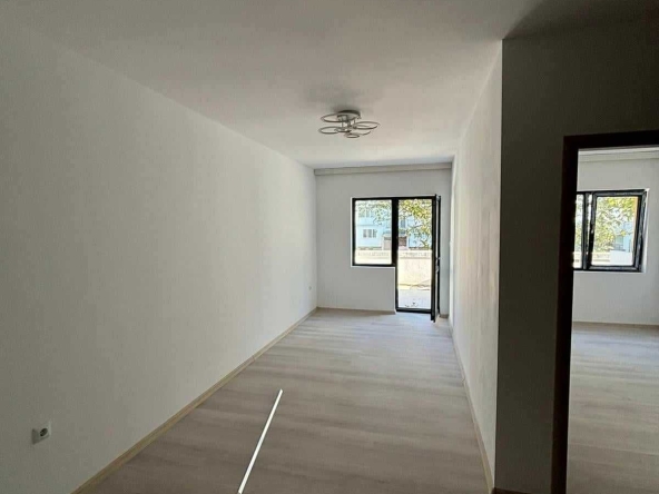 Двустаен апартамент в Търговище, Запад 2 - 77 кв.м за 1080 €/кв.м - Снимка #1