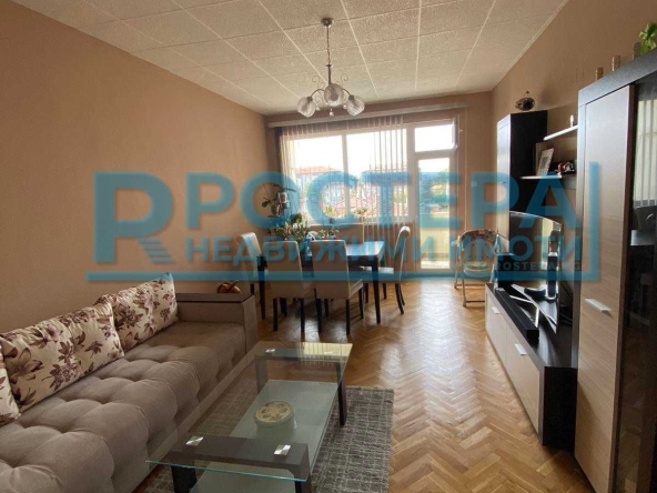 Четиристаен апартамент в Търговище, Център - 103 кв.м за 1173 €/кв.м - Снимка #1