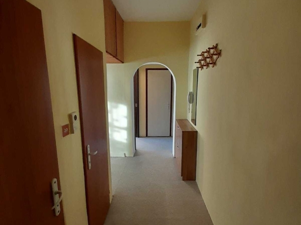 Тристаен апартамент в Варна, Младост 2 - 68 кв.м за 1587 €/кв.м - Снимка #1