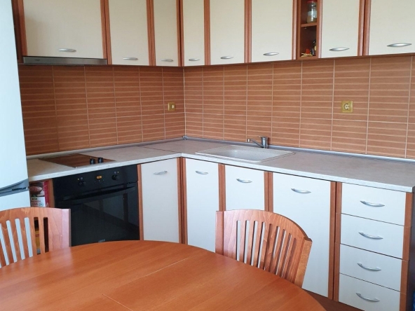 Дава се под наем Двустаен апартамент в София, Сухата река - 70 кв.м за 400 € - Снимка #1