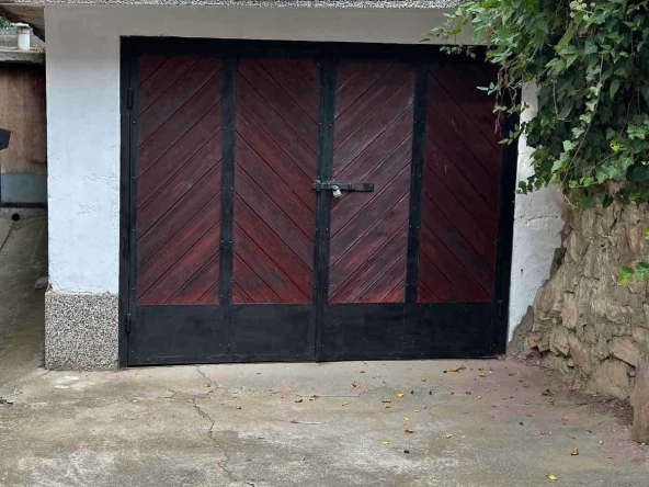 Гараж / Паркомясто в Плевен, Широк център - 16 кв.м за 894 €/кв.м - Снимка #1