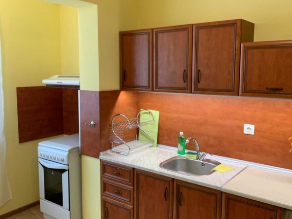 Дава се под наем Двустаен апартамент в Варна, Левски - 50 кв.м за 459 € - Снимка #1