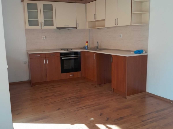 Дава се под наем Тристаен апартамент в Стара Загора, Казански - изток - 94 кв.м за 244.8 € - Снимка #1