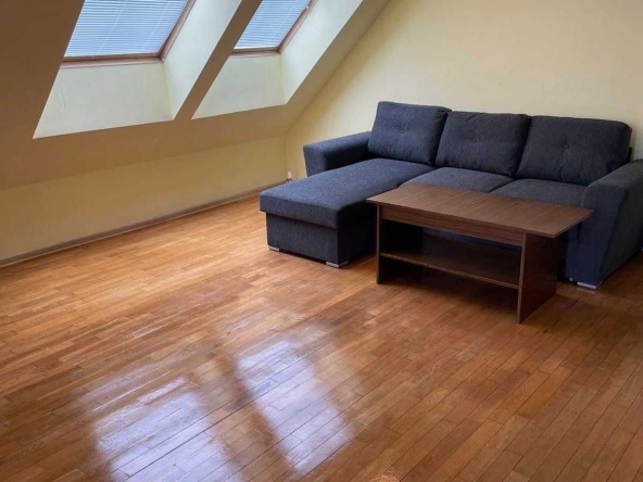 Дава се под наем Тристаен апартамент в София, Слатина - 95 кв.м за 600 € - Снимка #1