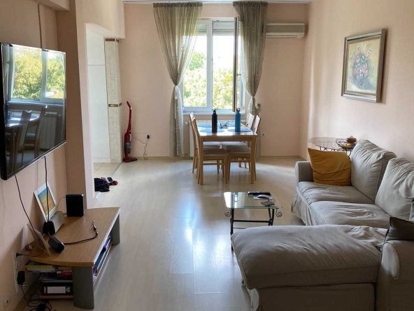 Дава се под наем Двустаен апартамент в София, Център - 75 кв.м за 750 € - Снимка #1