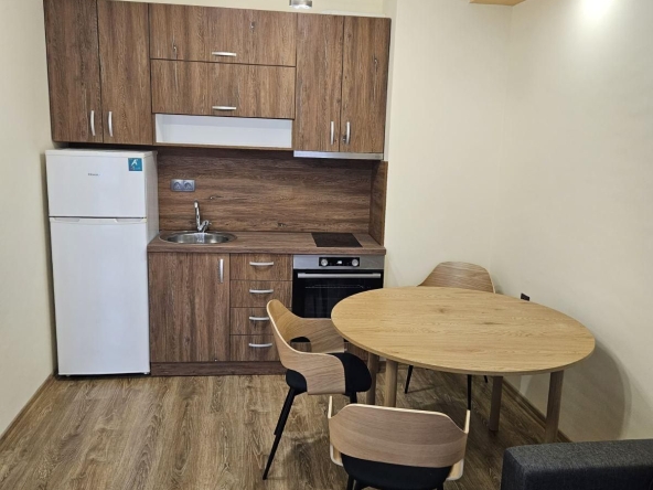 Дава се под наем Двустаен апартамент в Пловдив, Кършияка - 55 кв.м за 435 € - Снимка #1