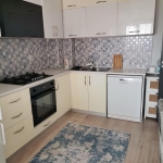 Дава се под наем Тристаен апартамент в Пловдив, Кючук Париж - 80 кв.м за 425 € - Снимка #1