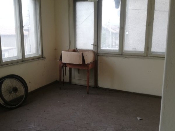 Къща в Перник, Стара Тева - 200 кв.м за 306 €/кв.м - Снимка #1