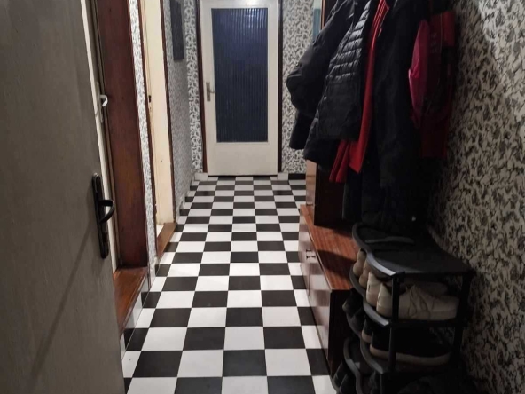 Четиристаен апартамент в Провадия - 90 кв.м за 556 €/кв.м - Снимка #1