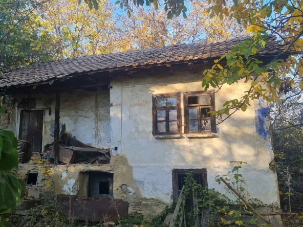 Къща в с. Слатина, Област Ловеч - 60 кв.м за 51 €/кв.м - Снимка #1