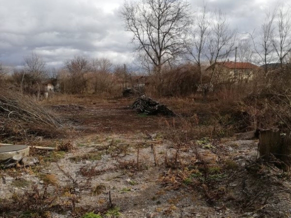 Парцел в с. Друган, Област Перник - 2395 кв.м за 25 €/кв.м - Снимка #1