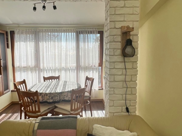 Дава се под наем Тристаен апартамент в Варна, Виница - 116 кв.м за 765 € - Снимка #1