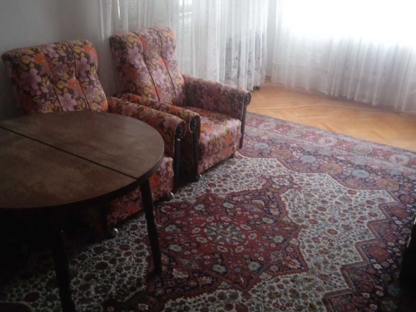 Дава се под наем Тристаен апартамент в Силистра, Митница - 100 кв.м за 168.3 € - Снимка #1