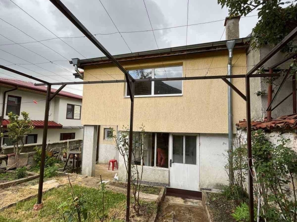 Къща в Казанлък - 80 кв.м за 1556 €/кв.м - Снимка #1