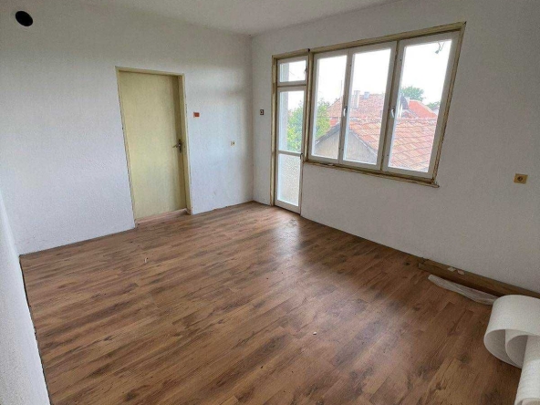 Къща в Казанлък - 130 кв.м за 549 €/кв.м - Снимка #1