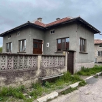 Къща в Казанлък - 80 кв.м за 657 €/кв.м - Снимка #1