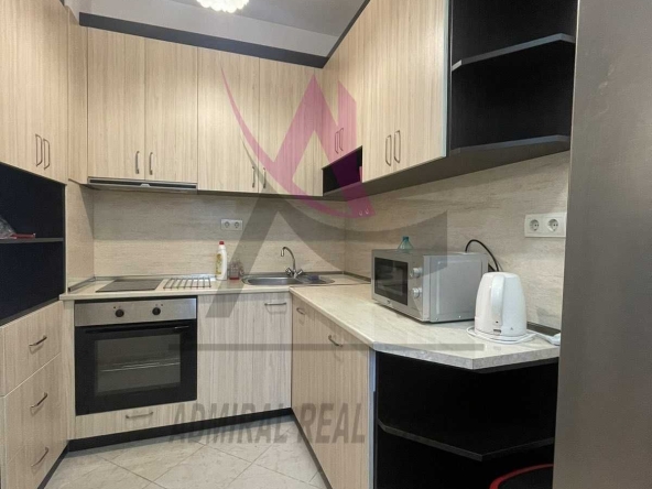 Дава се под наем Тристаен апартамент в Варна, Окръжна болница - 90 кв.м за 600 € - Снимка #1