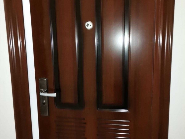 Дава се под наем Офис в Шумен, Център - 33 кв.м за 178.5 € - Снимка #1