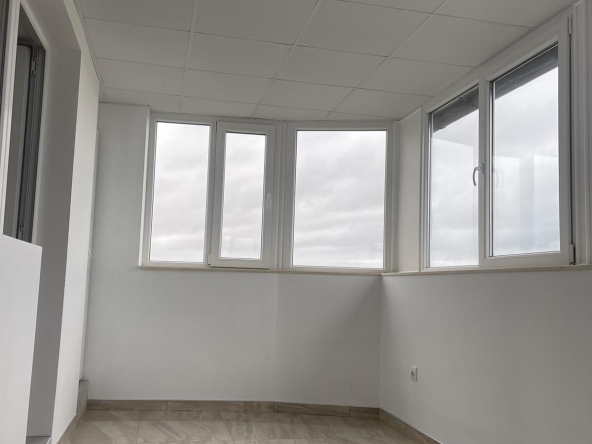 Многостаен апартамент в Бургас, Лазур - 284 кв.м за 1310 €/кв.м - Снимка #1