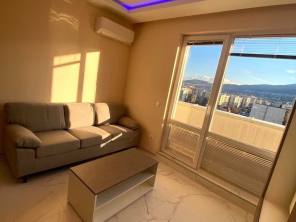 Дава се под наем Двустаен апартамент в София, Студентски град - 70 кв.м за 649 € - Снимка #1