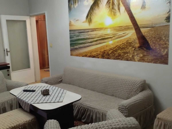 Дава се под наем Двустаен апартамент в Пещера - 70 кв.м за 178.5 € - Снимка #1