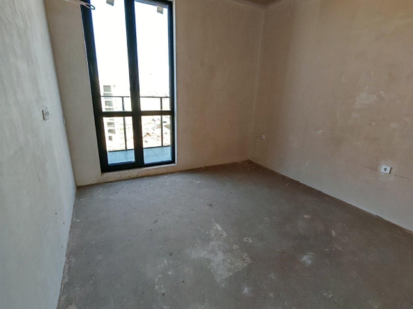 Тристаен апартамент в Бургас, Изгрев - 103 кв.м за 1408 €/кв.м - Снимка #1