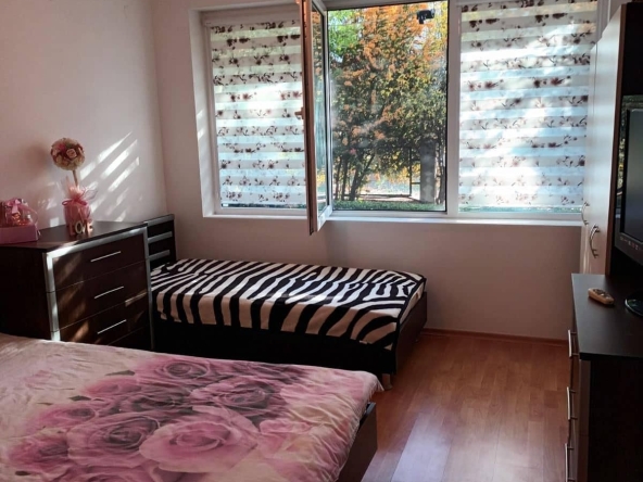 Дава се под наем Двустаен апартамент в Бургас, Сарафово - 86 кв.м за 408 € - Снимка #1