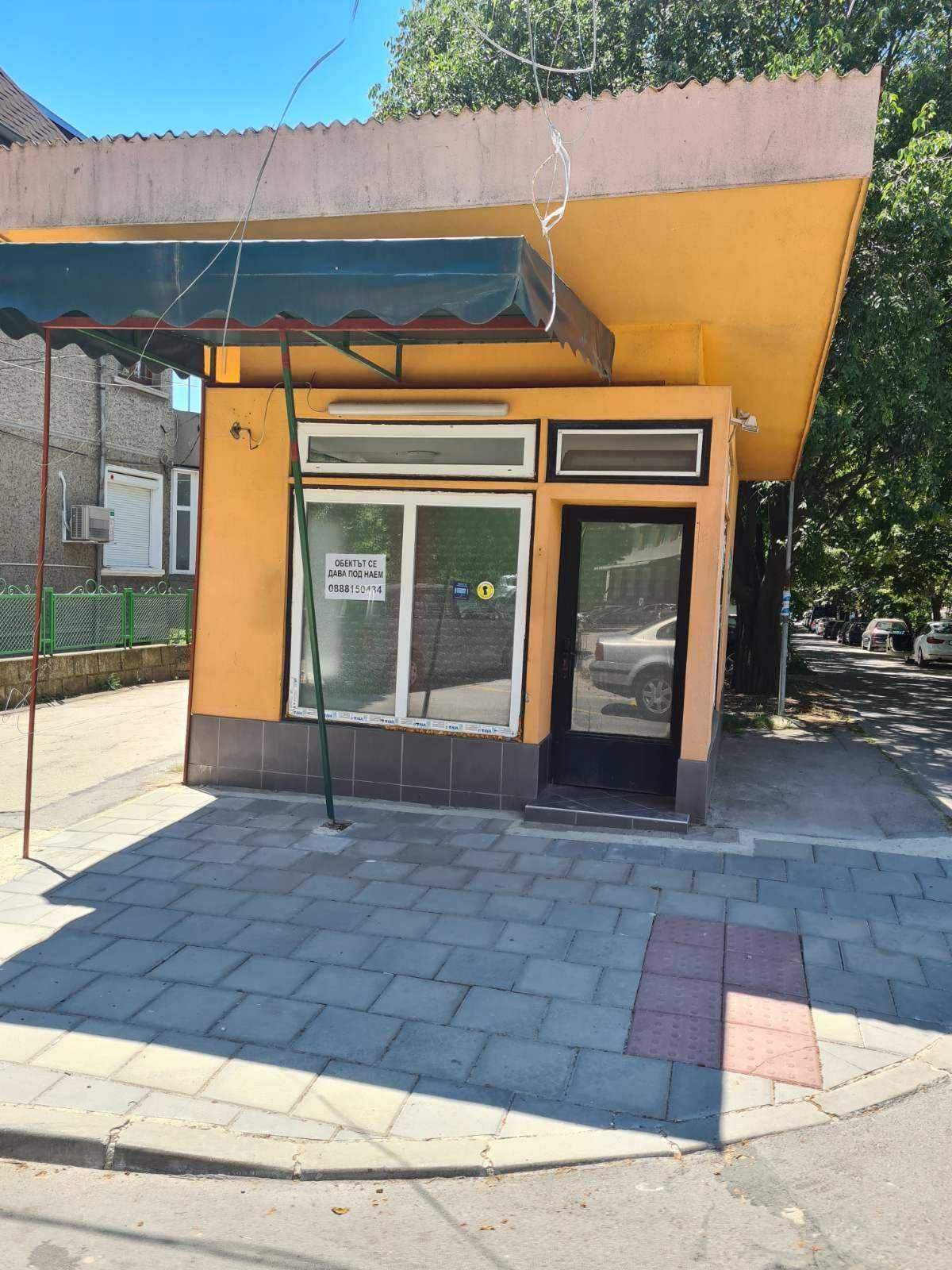 Дава се под наем Магазин в Варна, Цветен квартал - 15 кв.м за 13770 € - Снимка #1