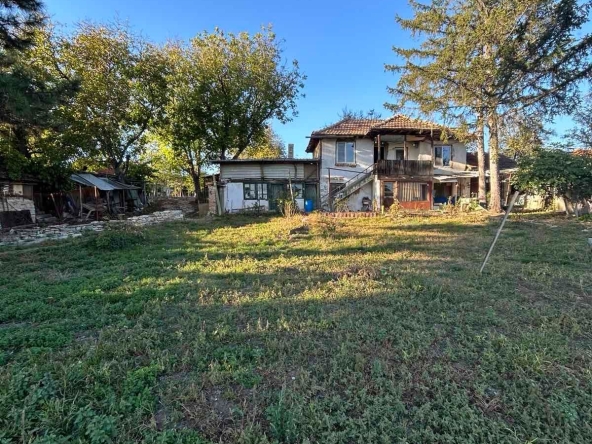 Къща в Севлиево - 182 кв.м за 149 €/кв.м - Снимка #1