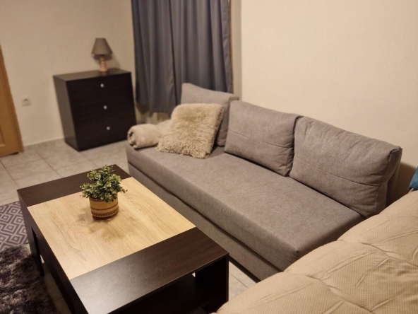 Дава се под наем Етаж от къща в Пловдив, Кючук Париж - 50 кв.м за 357 € - Снимка #1