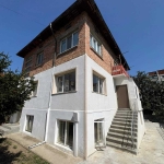 Двустаен апартамент в Добрич, Център - 60 кв.м за 1318 €/кв.м - Снимка #1